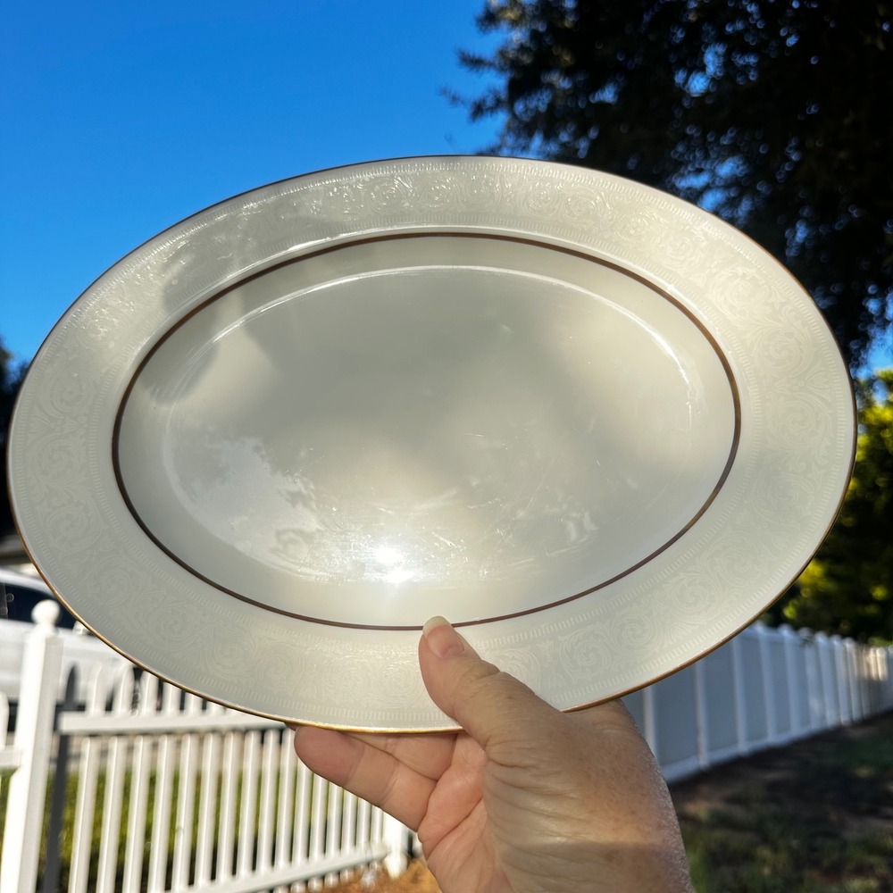 Mikasa Hunter 112 Oval Serving Platter 14" Bone China Narumi Japan Gold Trim